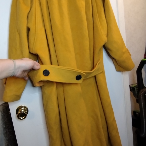 Jacket - Picture 3 of 3